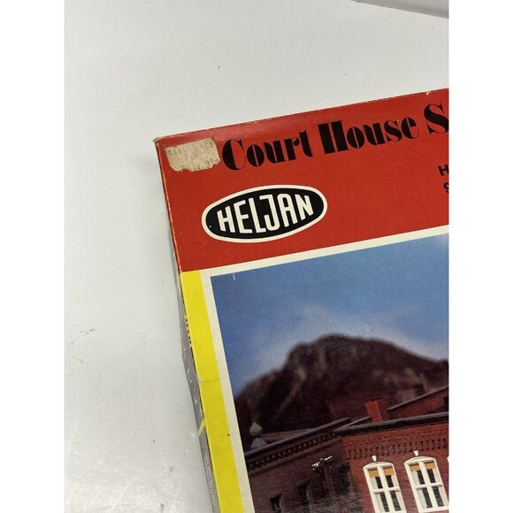 Heljan Con-Cor HO 903 Court House Square series “Crookville Bank Block” - Picture 13 of 15